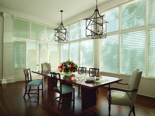 2014_SIL_LR_PV_India-Silk_Dining-Room_Holiday